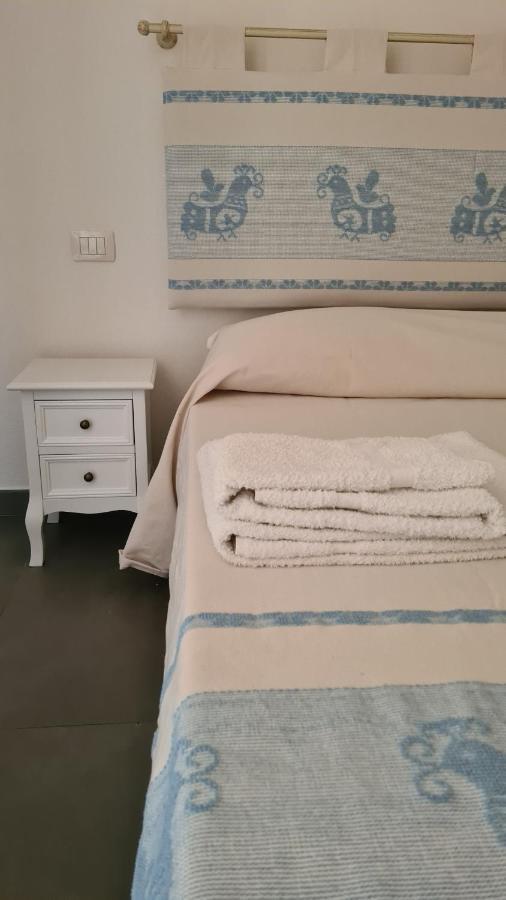 Red & Blue Rooms Olbia Exterior foto
